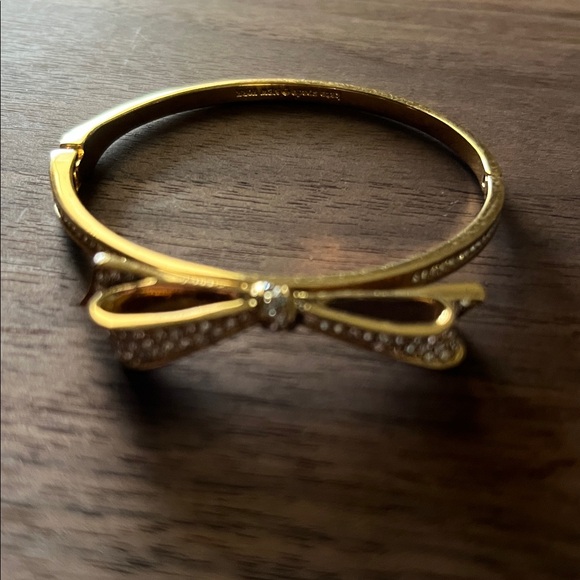 Kate Spade Love Notes Crystal Hinged Bangle Gold - Picture 2 of 15
